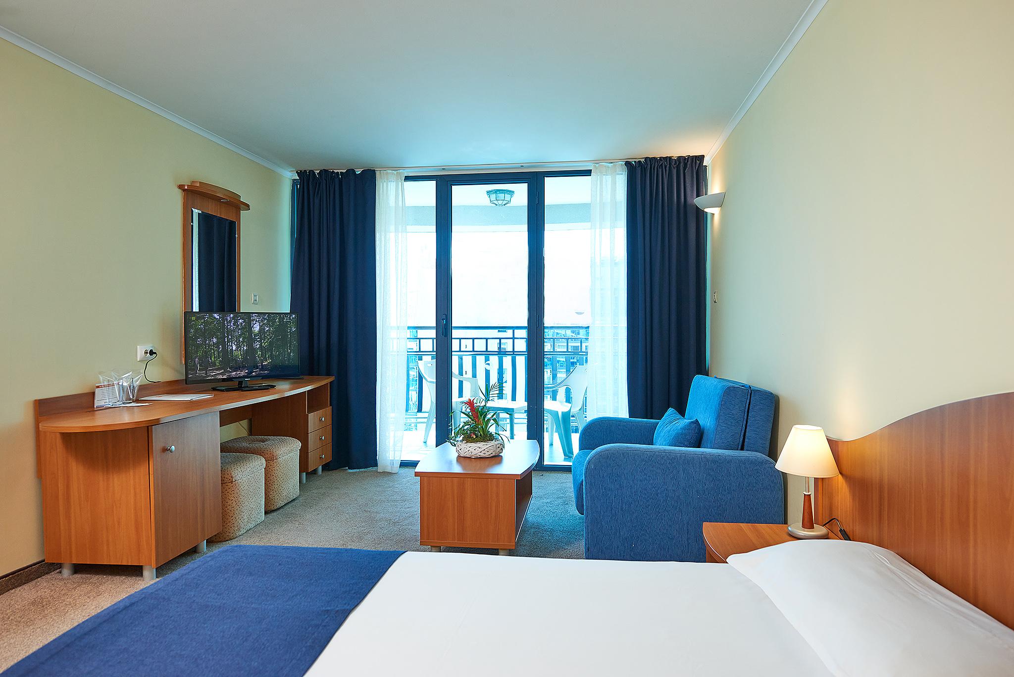 Standard, Single, Side Sea View, Balcony or Terrace
