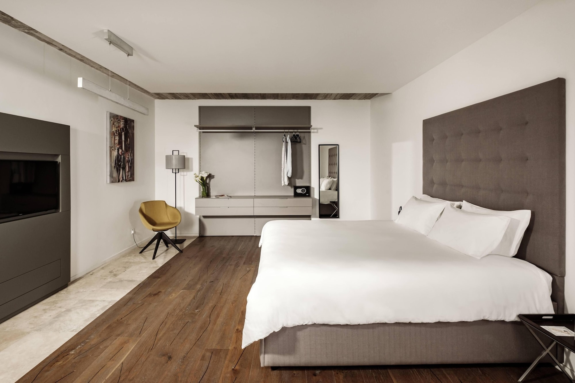 SUPERIOR, DOUBLE BED