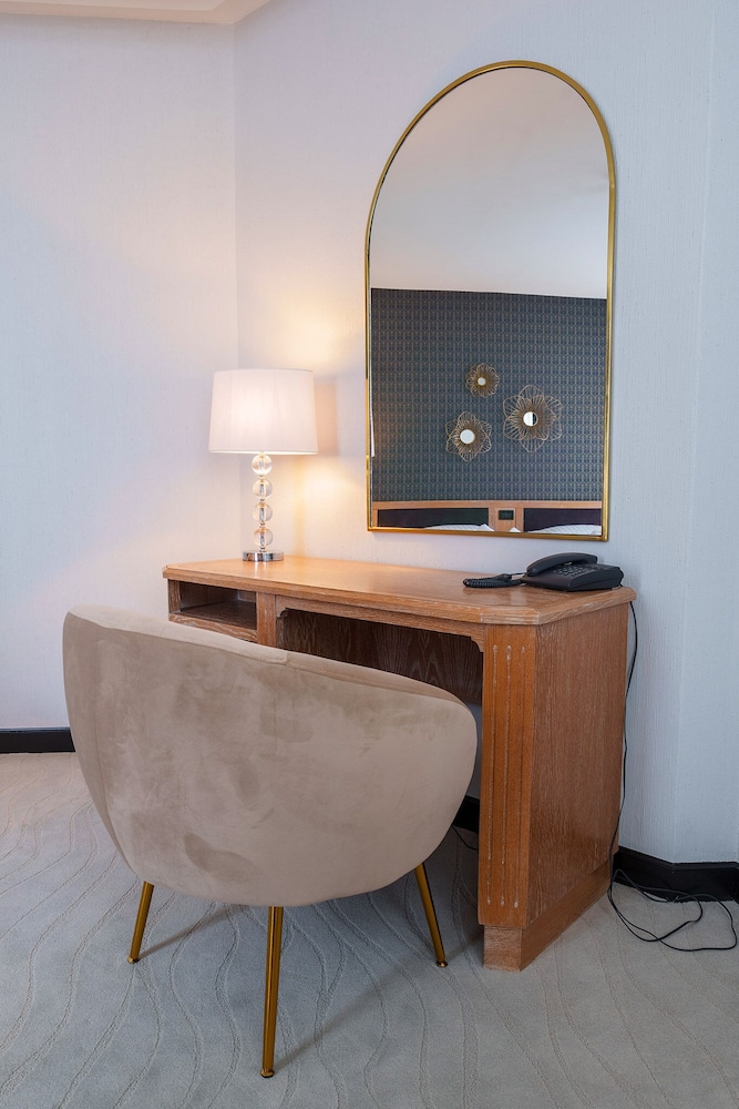 Best Western Plus Le Picardy Hotel & Spa 18/60