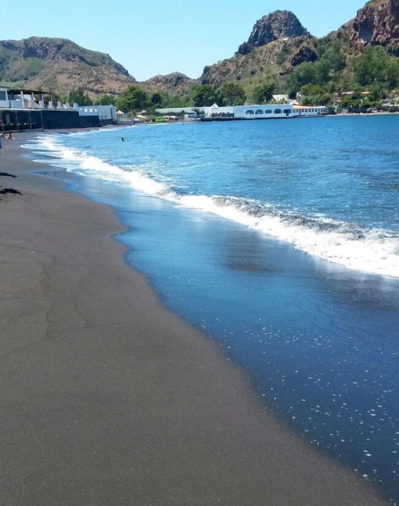 Garden Hotel Vulcano 56/72