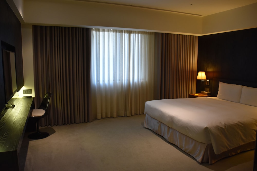 HOTEL WO 24/34