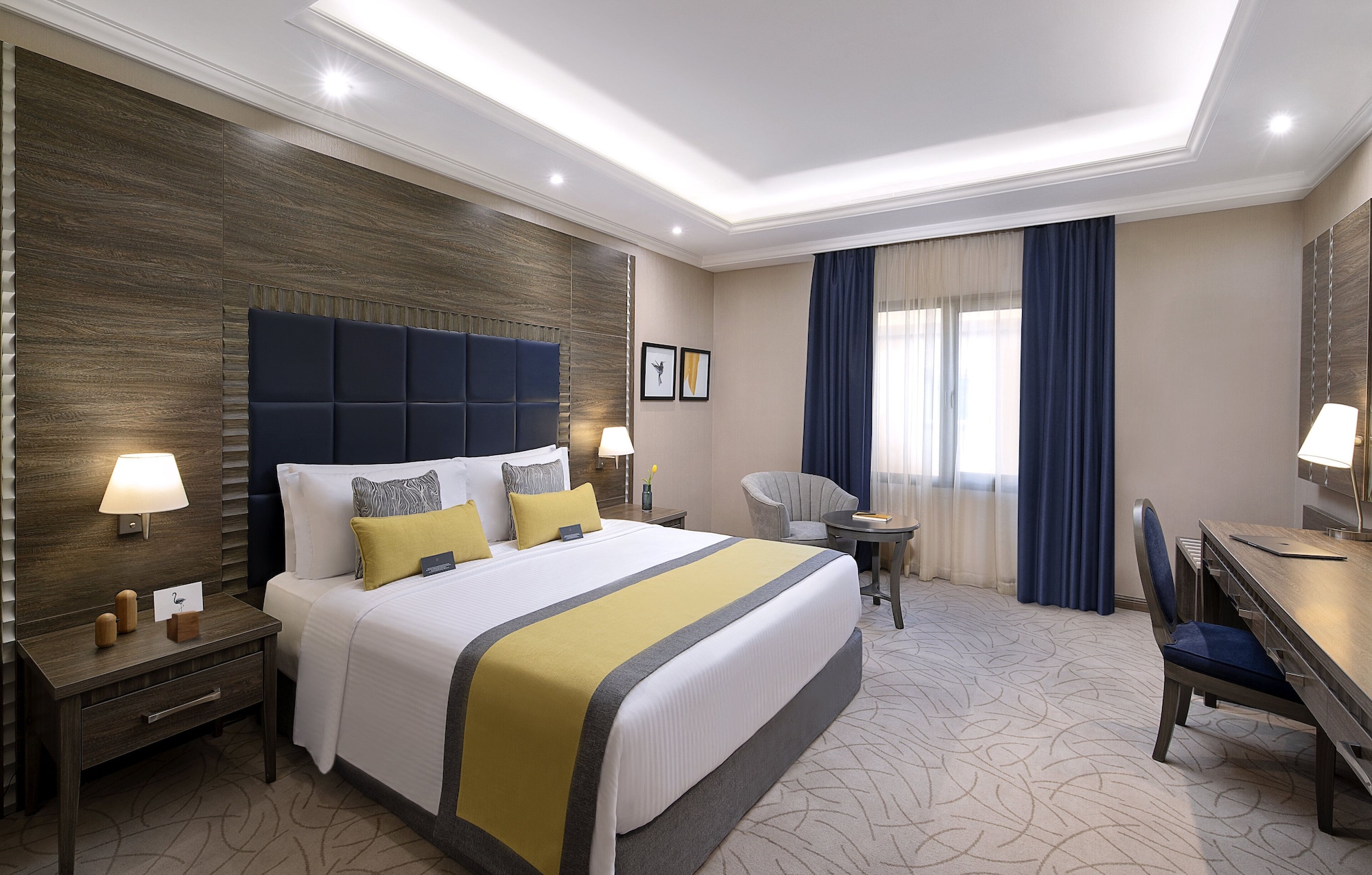 PREMIUM, KING BED