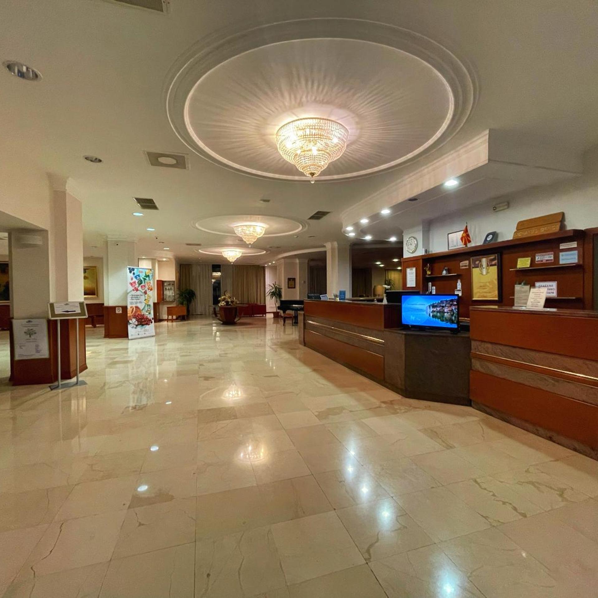 Metropol Hotel 5/54