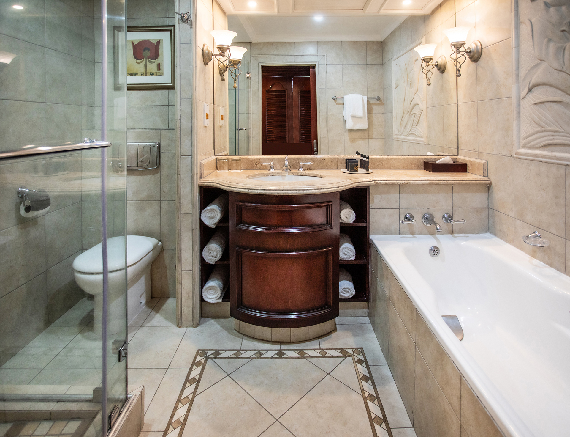 غرفة سوبيريور فاخرة عائلية، The Cascades Hotel At Sun City Resort 2/2