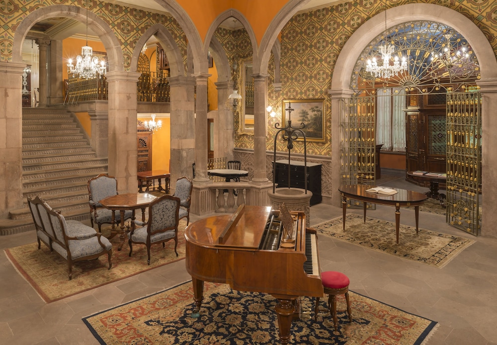 Museo Palacio de San Agustin 40/65