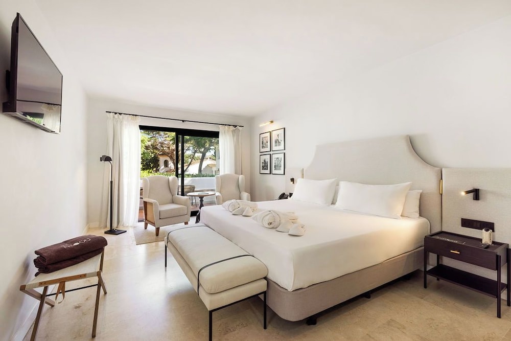 THE SUITES AT SAN ROQUE CLUB 16/50