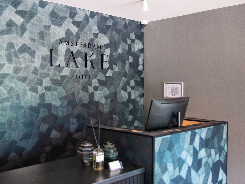 Lobby at The Lake Hotel Amsterdam Airport, BADHOEVEDORP