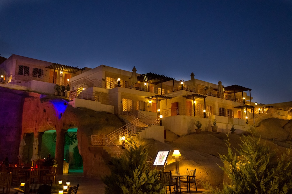 Petra Guest House Hotel 1/50