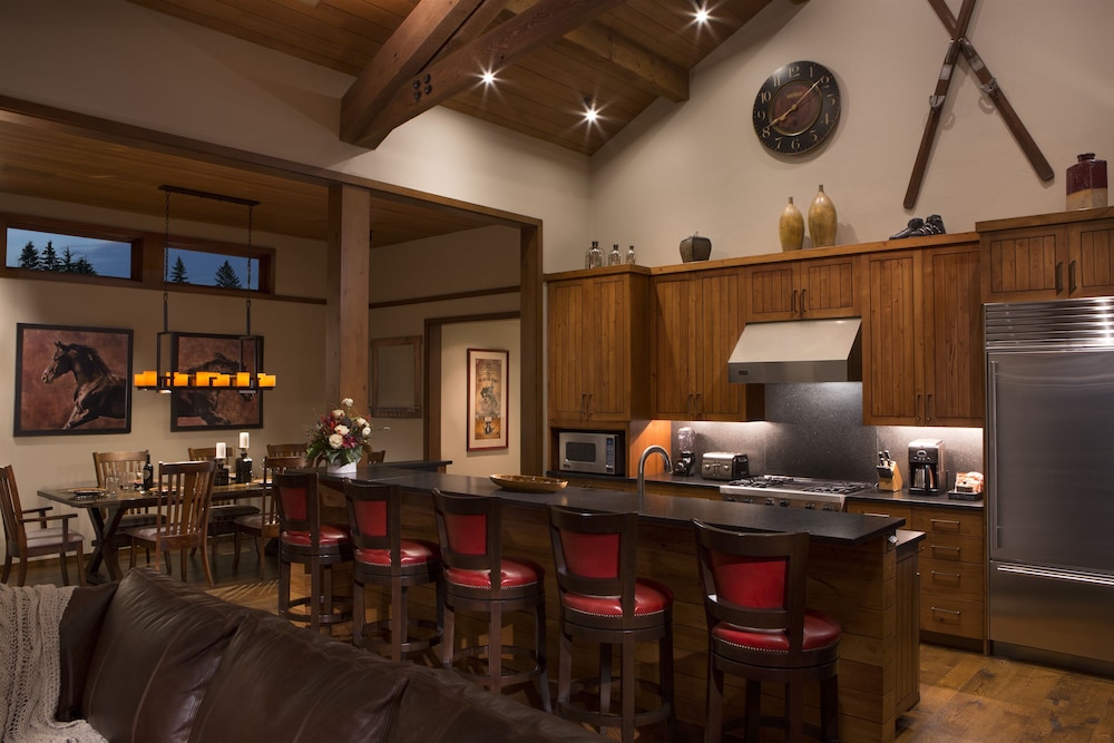 Teton Private Residences 33/50