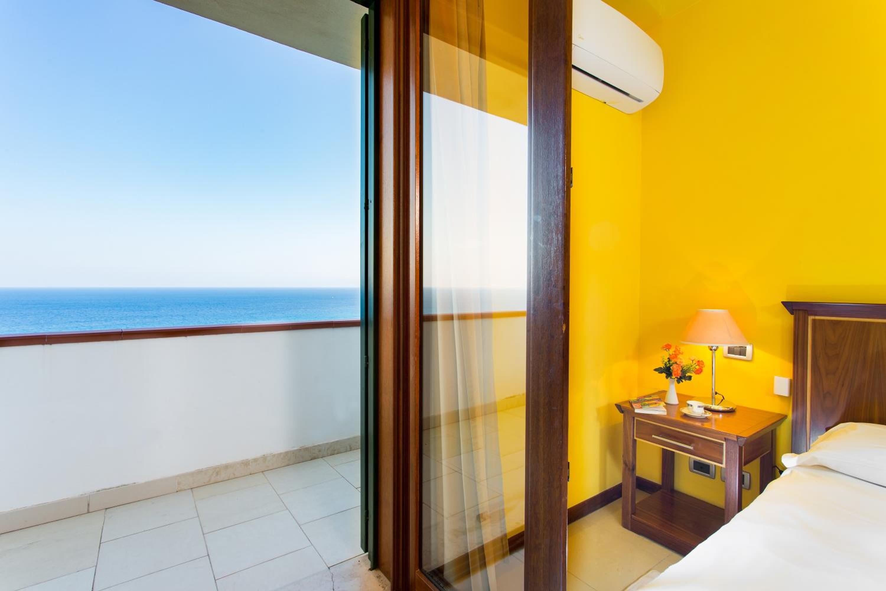 Hotel Santa Lucia 31/50
