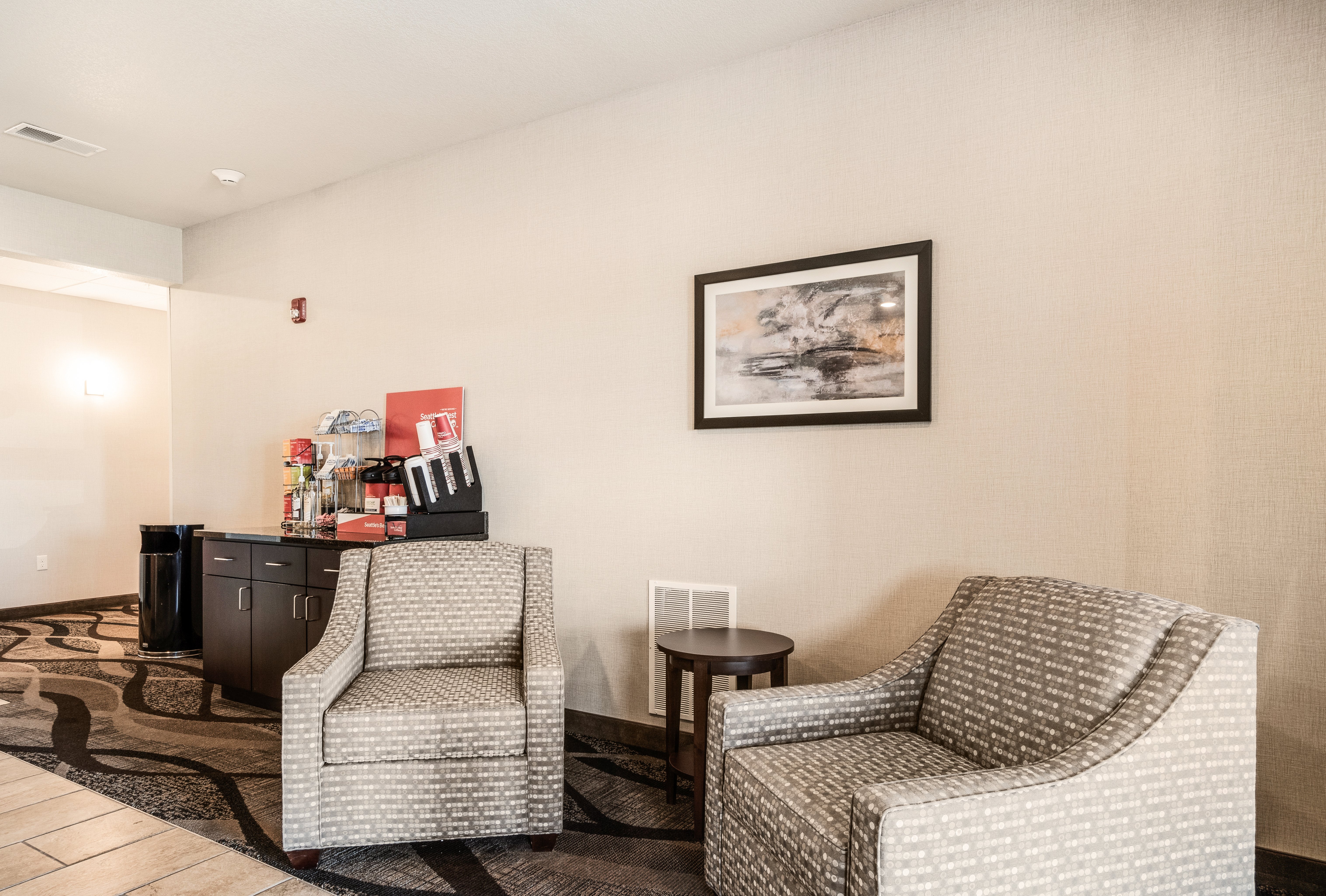 Cobblestone Hotel & Suites - Newport 48/61