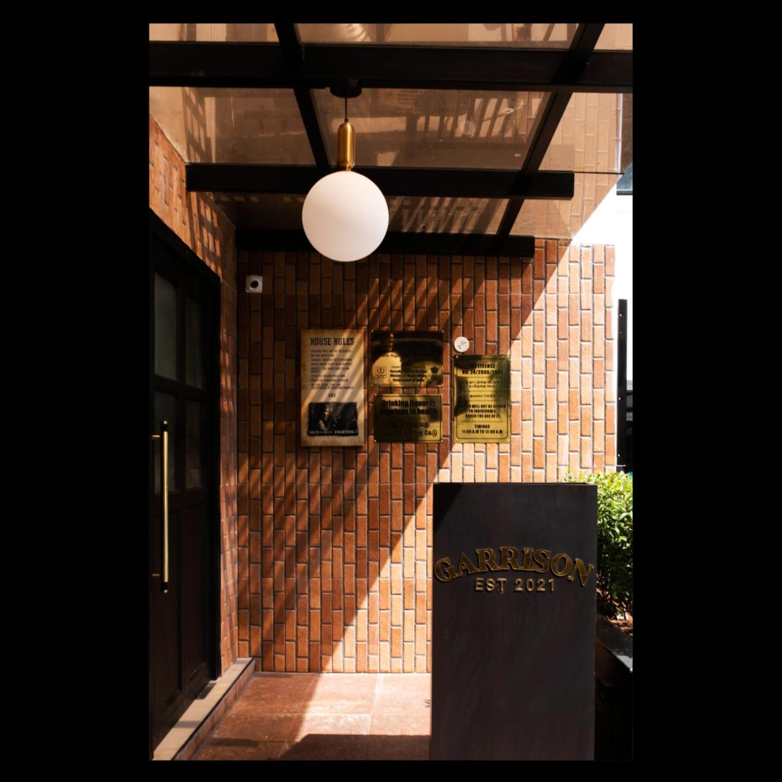 King S Hotel 9/43