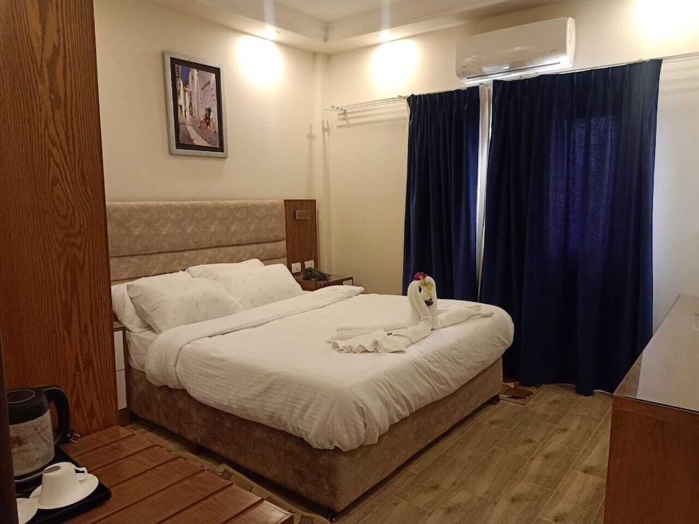 Jewel Al Nasr Hotel & Apartments 16/34