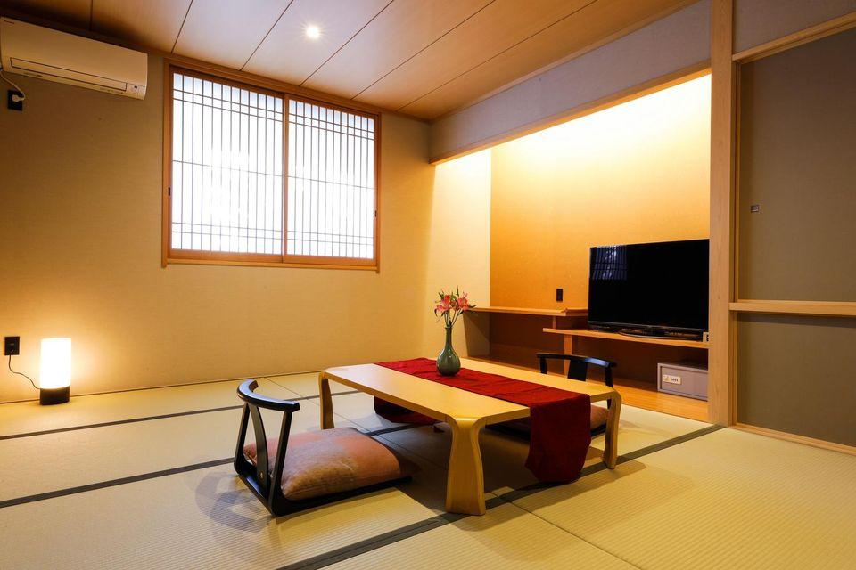 ROOM, TATAMI, WEST WING