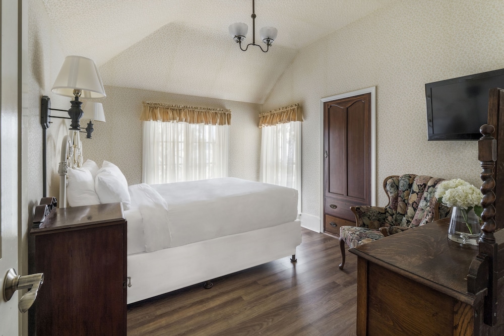 Gosby House Inn A Four Sisters Inn 9/57
