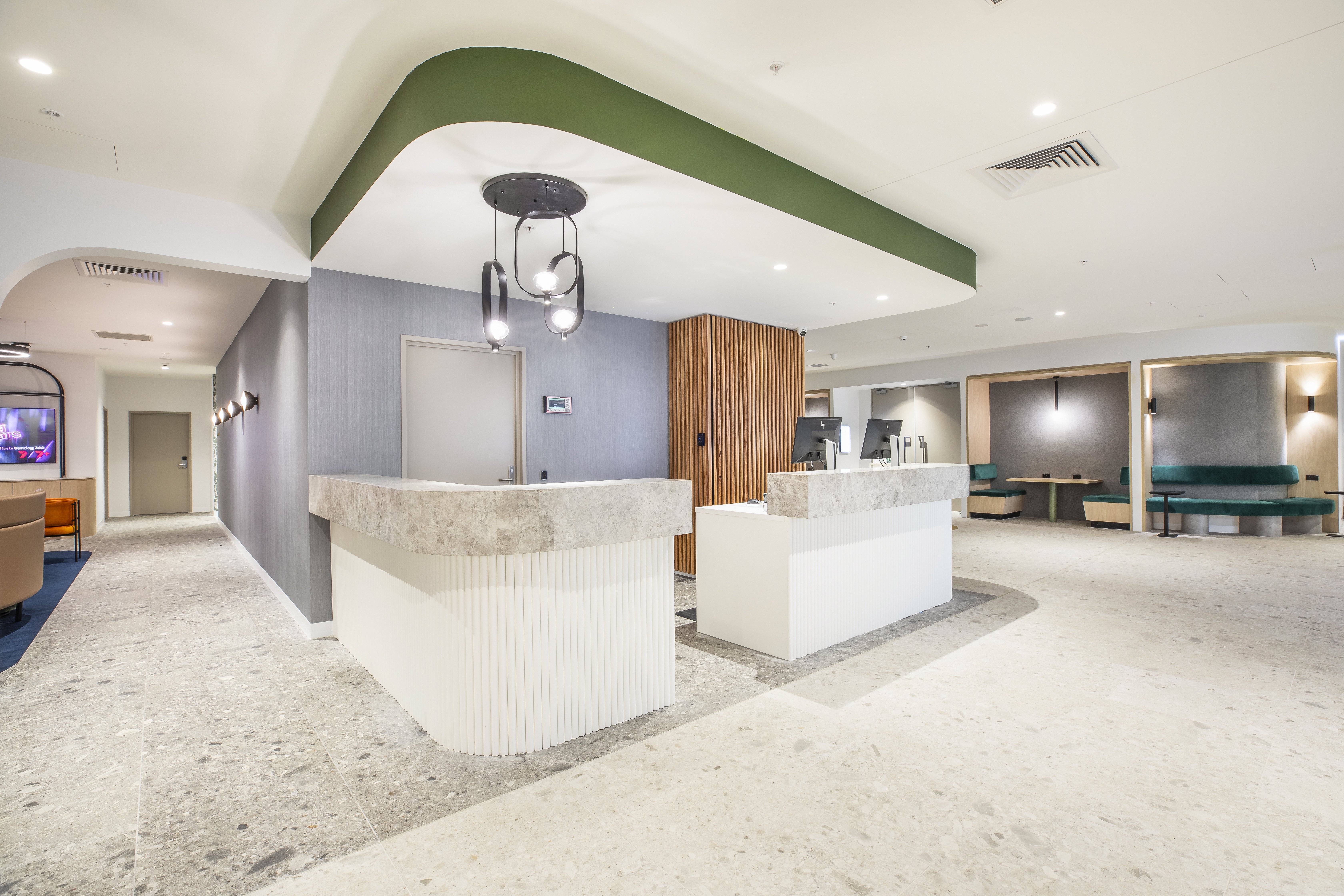 Holiday Inn Dandenong an IHG Hotel 8/50