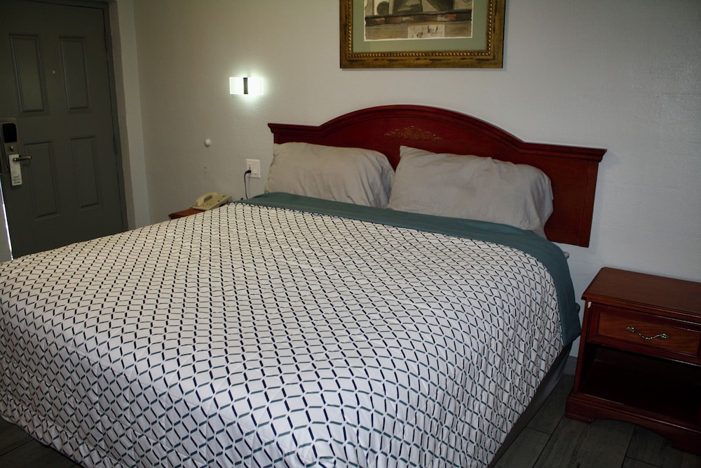 Budget Inn Jonesboro 9/32