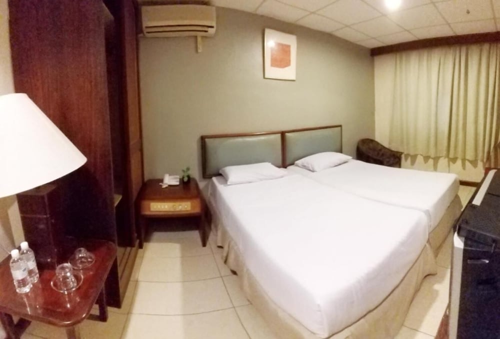 Harbour Inn 13/51