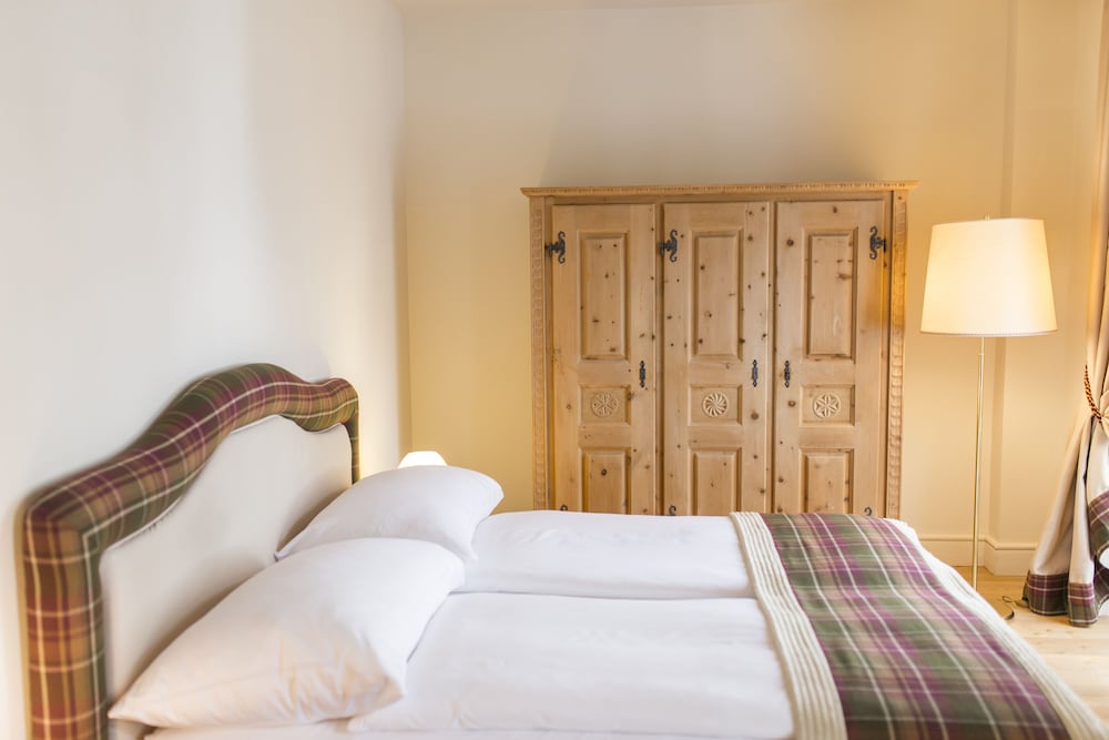 Hotel Bernina 1865 44/97