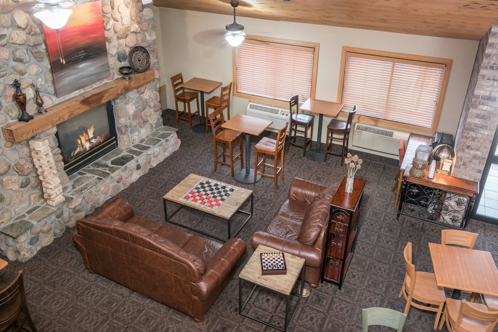 AmericInn by Wyndham Bismarck 37/49