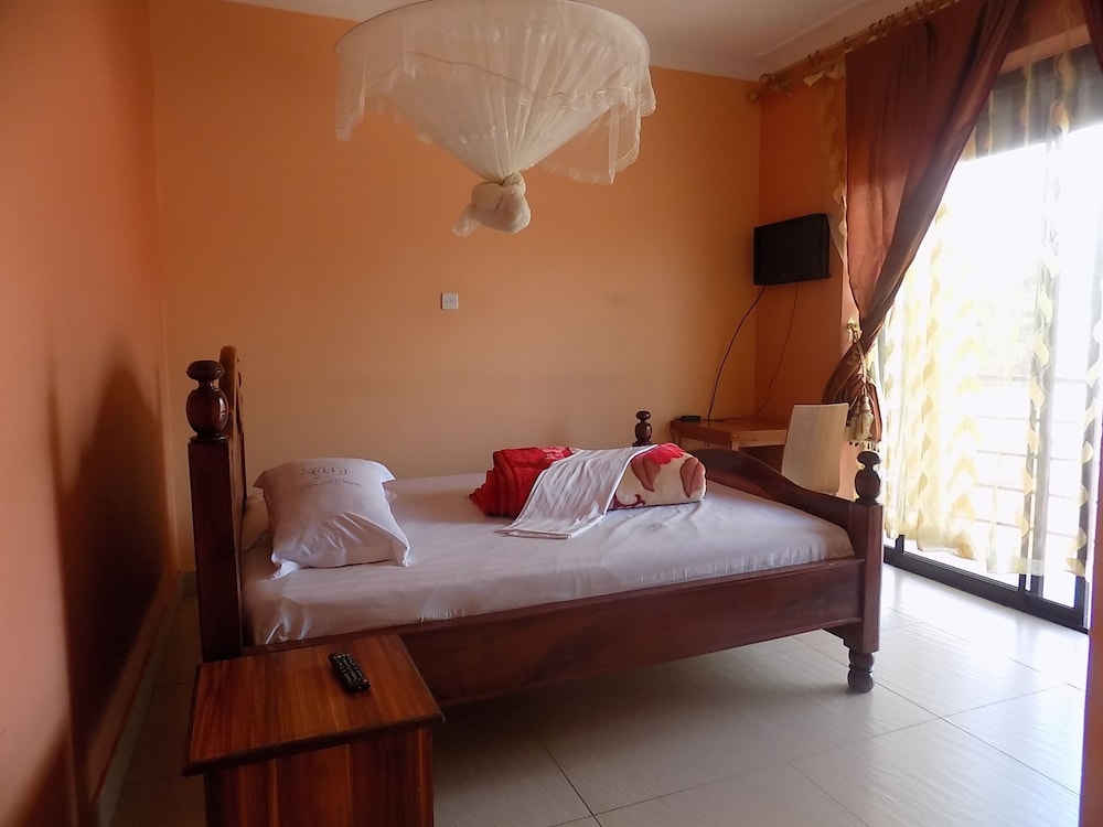 ROOM, DOUBLE BED, BALCONY