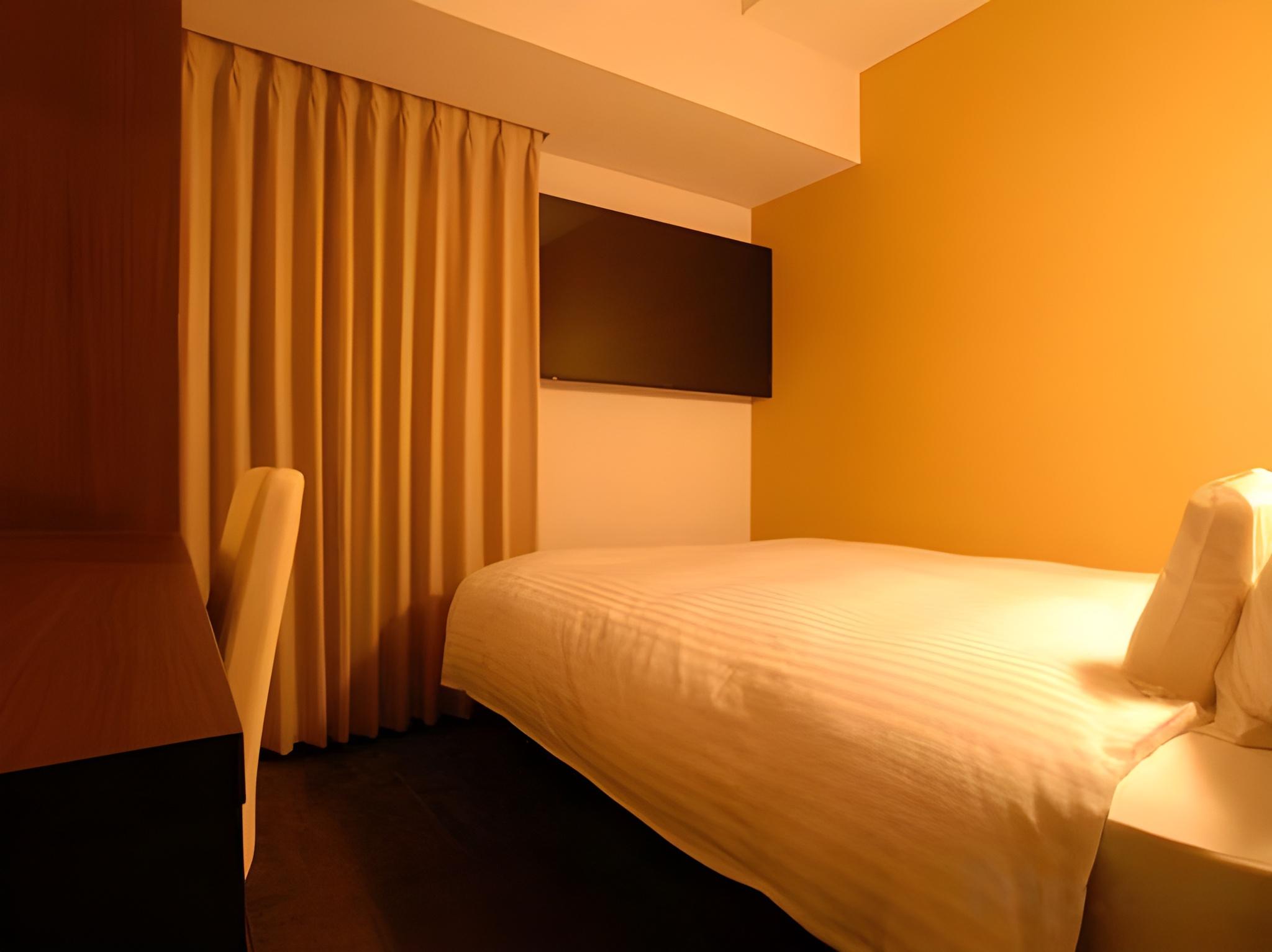 Semi Room, Single Bed, Semi Double Bed