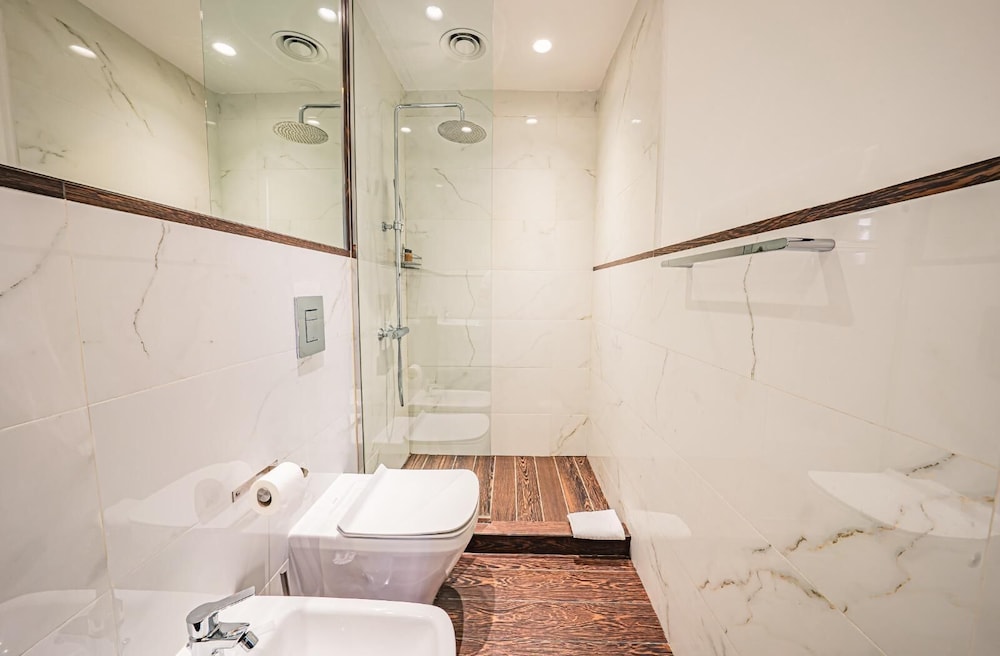 corso grand suite 48/50