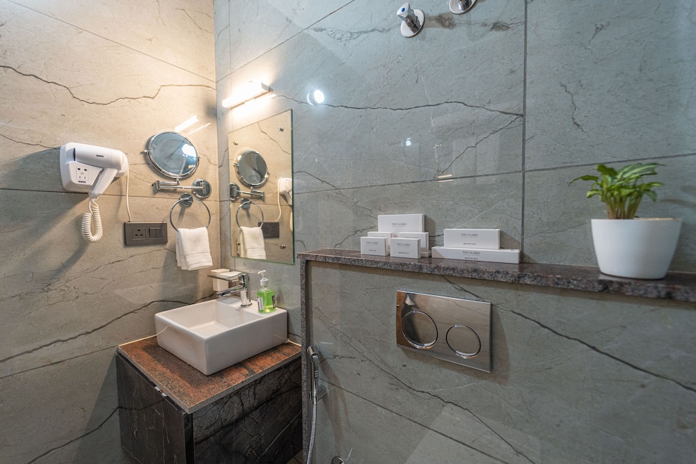 Clarks Inn Airport Hotel Bangalore 34/34