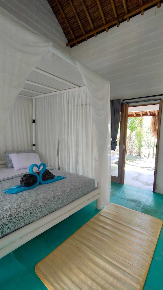 DELUXE, DOUBLE BED, GARDEN VIEW