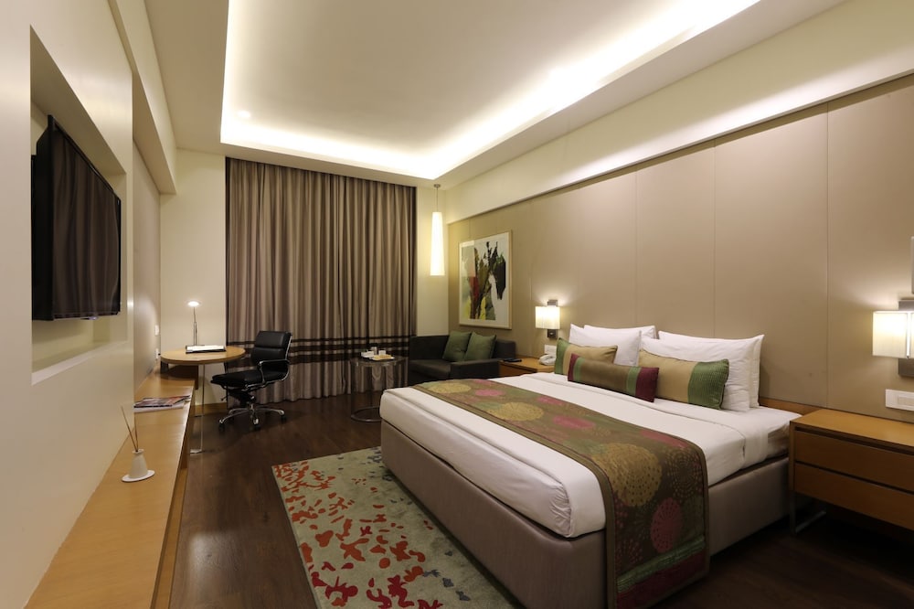 The Imperial Palace Hotel 19/70