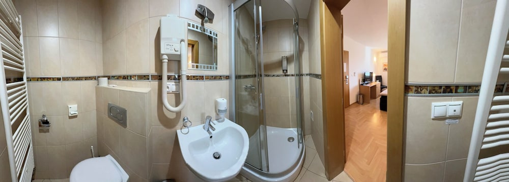Garni Hotel Muza 48/50