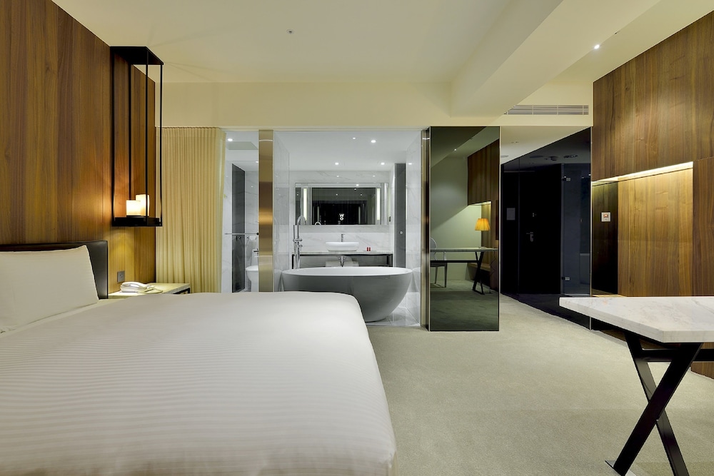 HOTEL WO 15/34