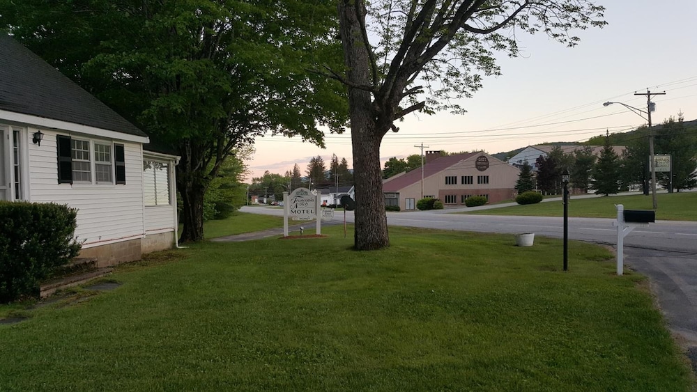 Franconia Notch Motel 23/38