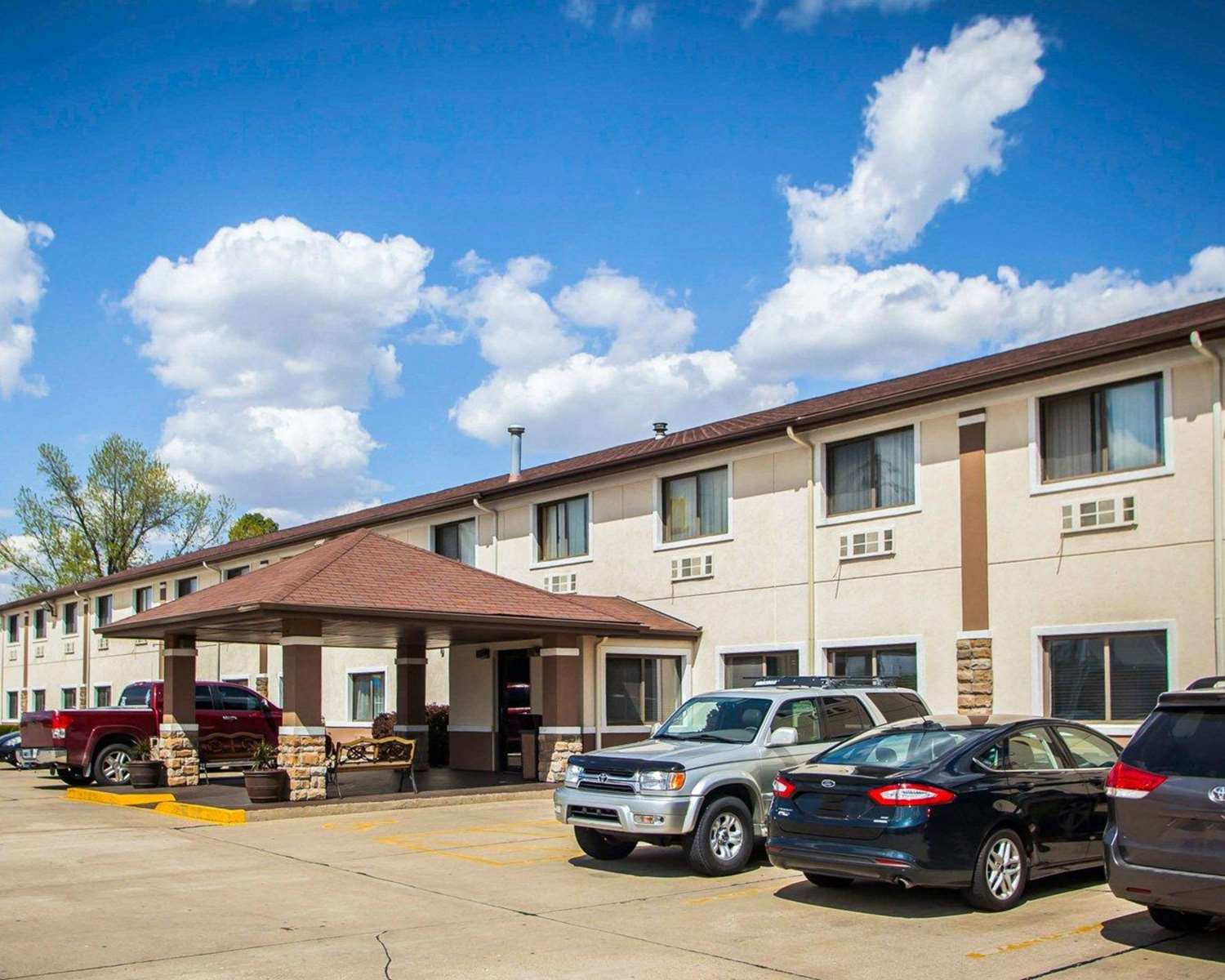 Quality Inn Forsyth - Decatur 20/20