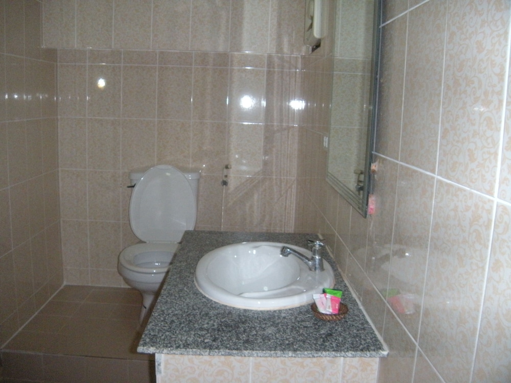 Room, Twin Beds, Phonepraseuth Guesthouse 9/10