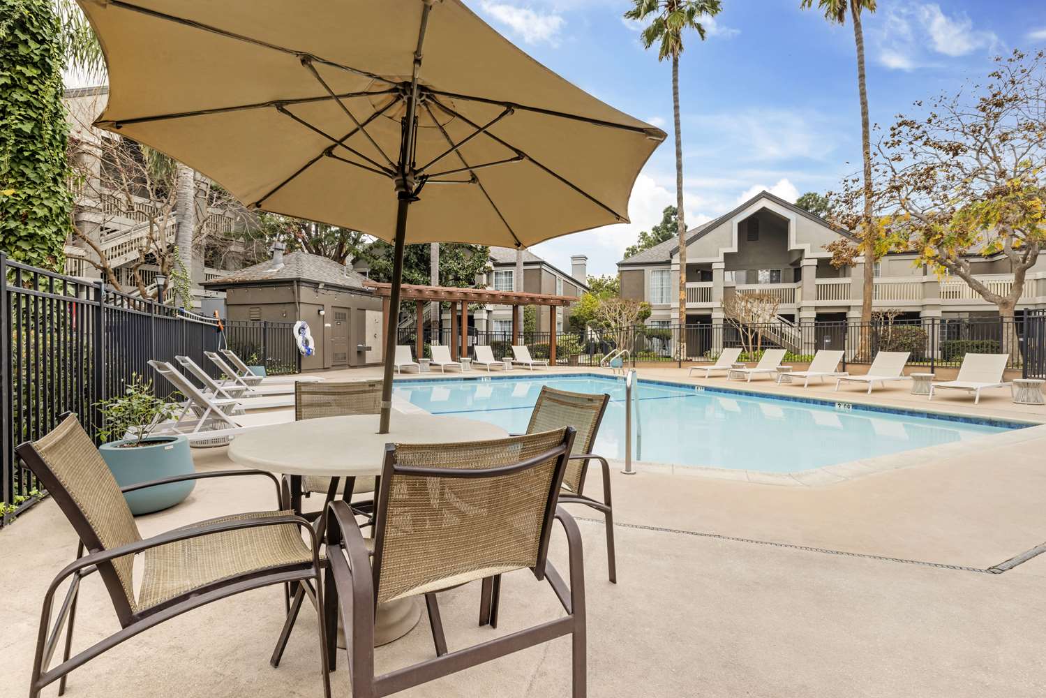 Sonesta ES Suites Torrance Redondo Beach 41/56