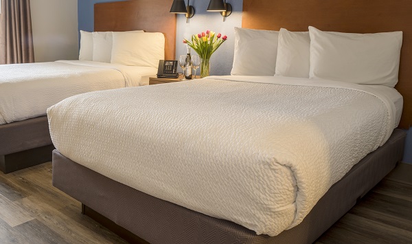 Pod, Pacific, 2 Double Beds