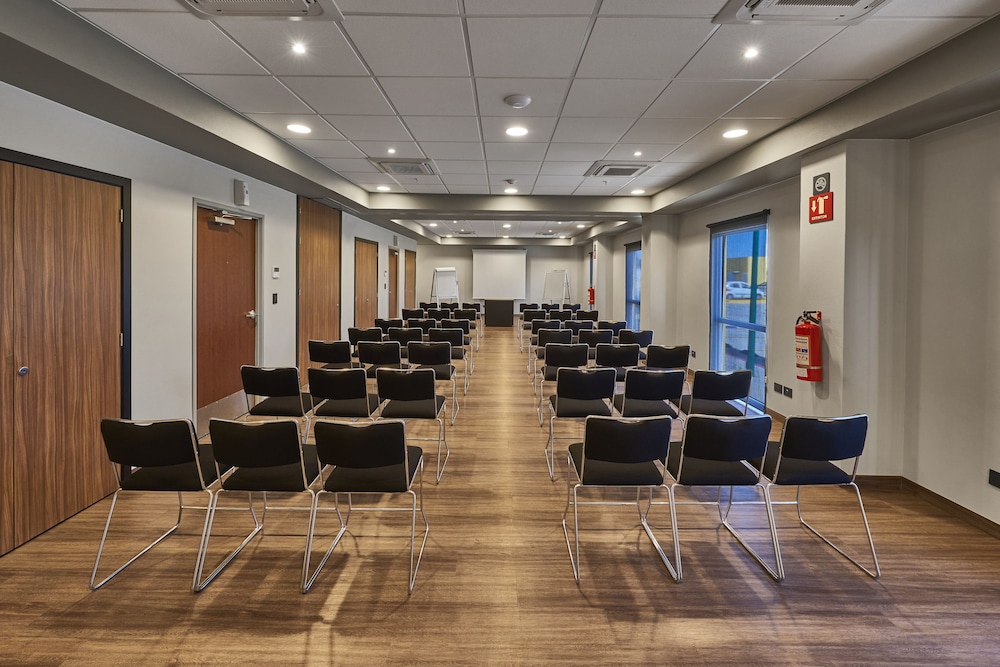 City Express by Marriott Celaya Galerias 49/61