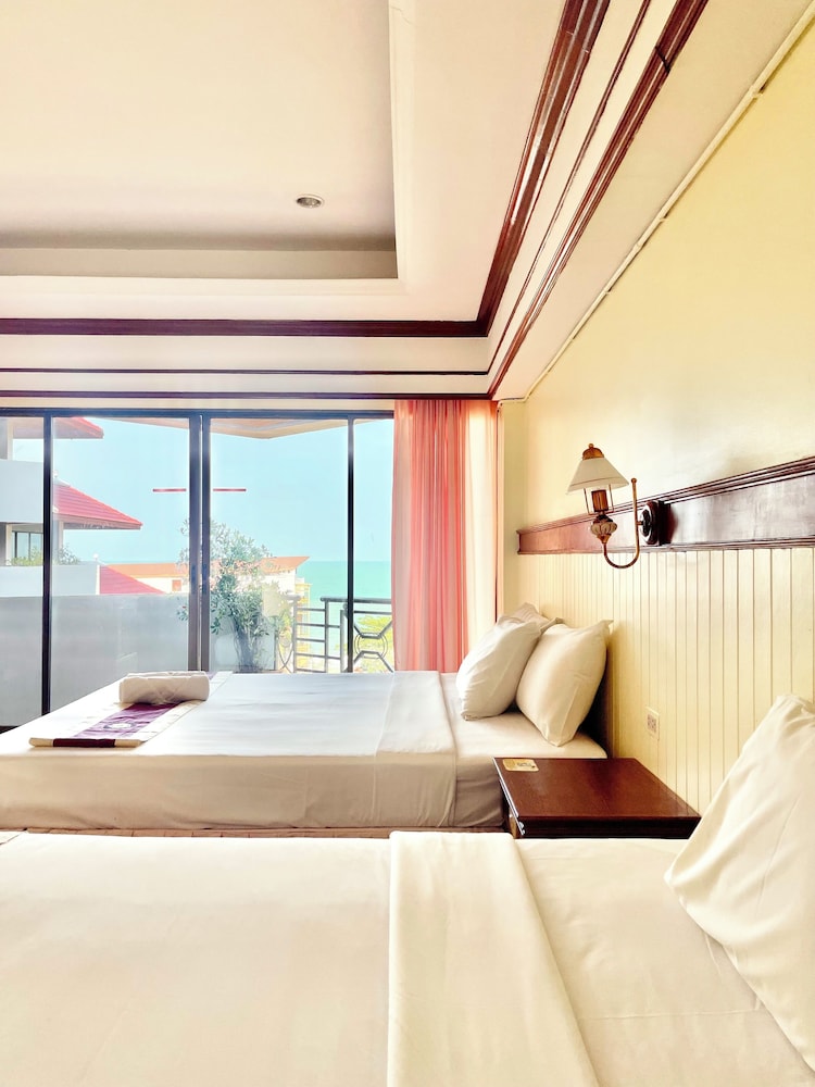 Supar Royal Beach Khanom 12/46