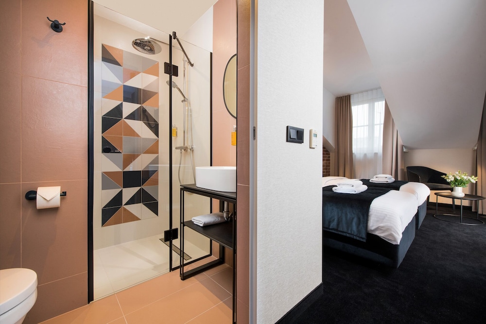 Hotel Krupnicza 30 20/20
