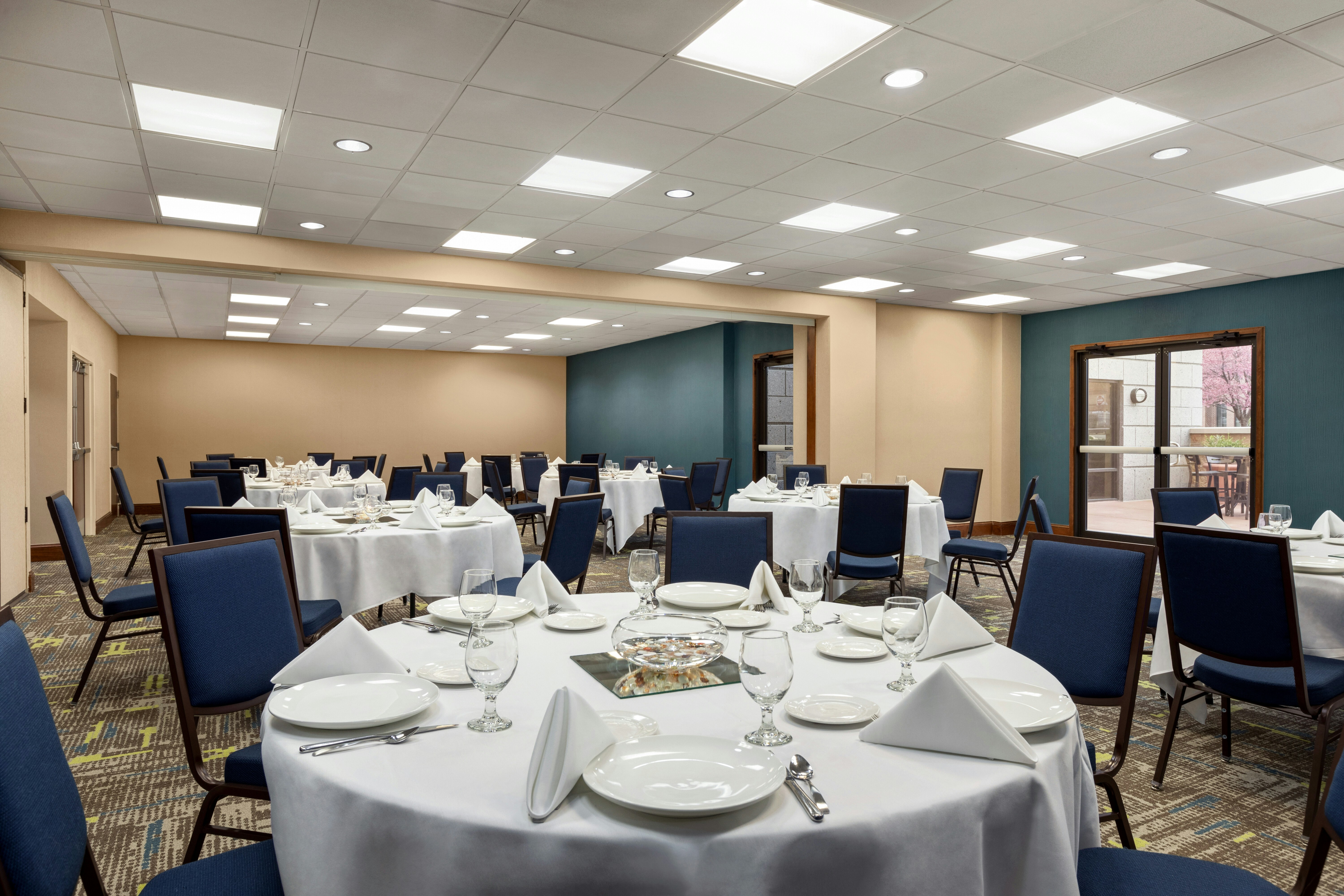 Hampton Inn and Suites Frederick Fort Detrick 37/38