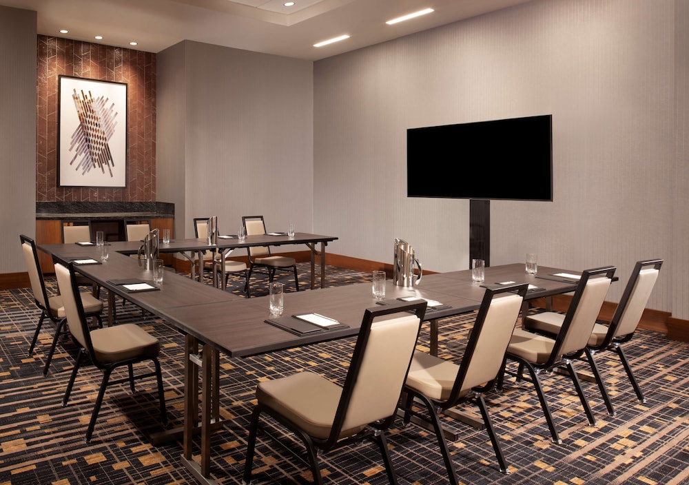 Grand Hyatt Nashville 63/73