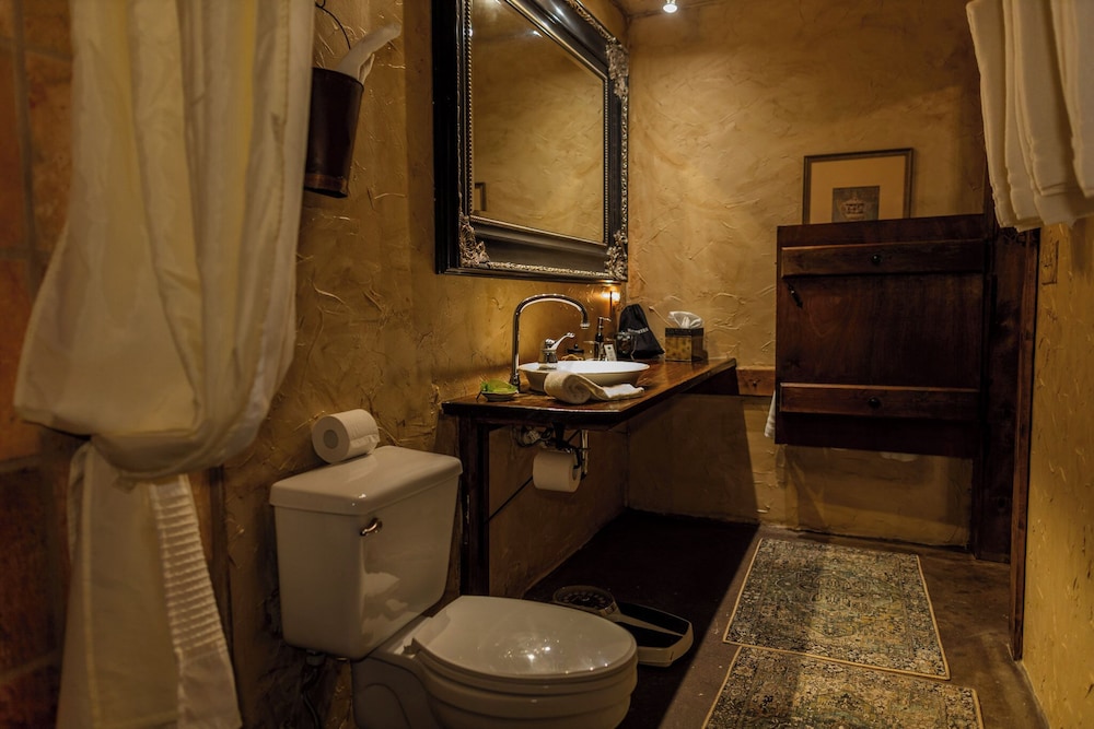 غرفة كلوب بسرير كينج، Inn At Leola Village 10/10