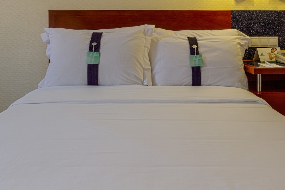 Holiday Inn Lisbon 25/77