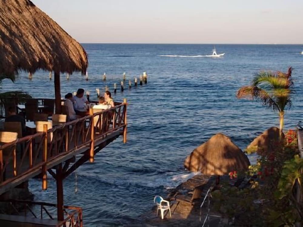Blue Angel Resort 53/68