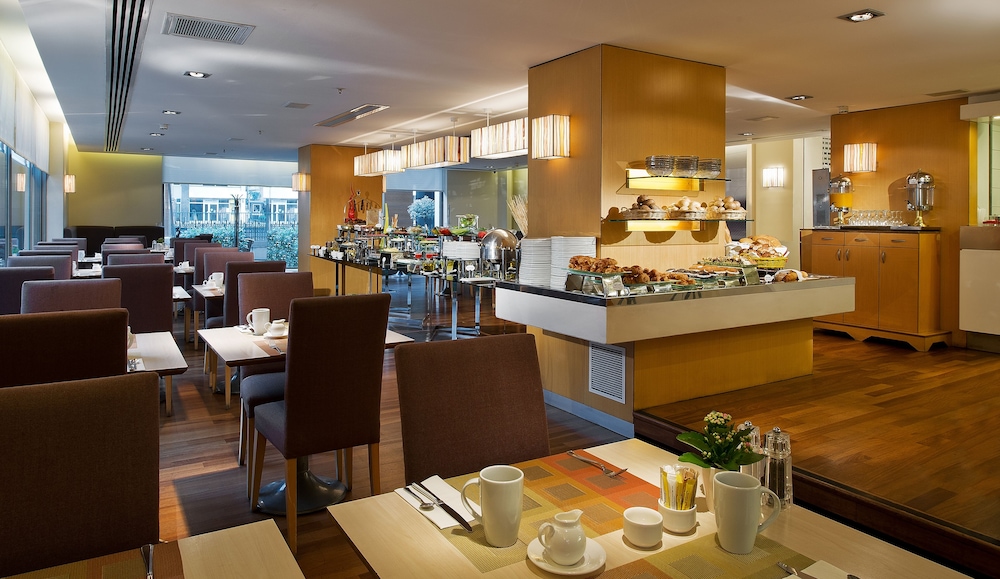 Divan Istanbul City 44/54