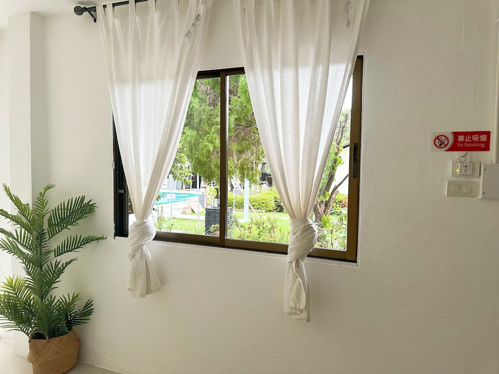 Club Coconut Resort 35/47