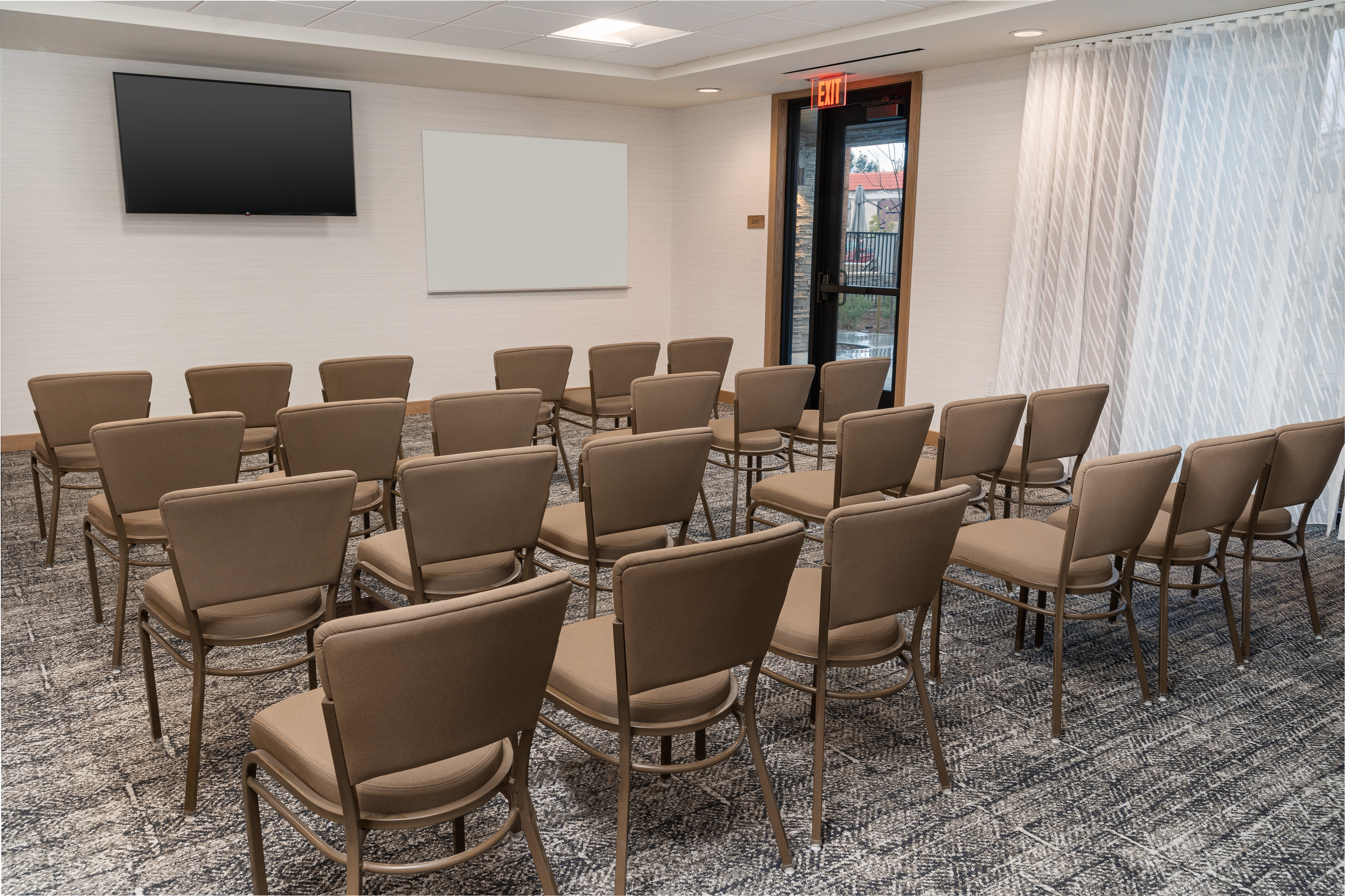 Staybridge Suites Temecula Wine Country 37/48