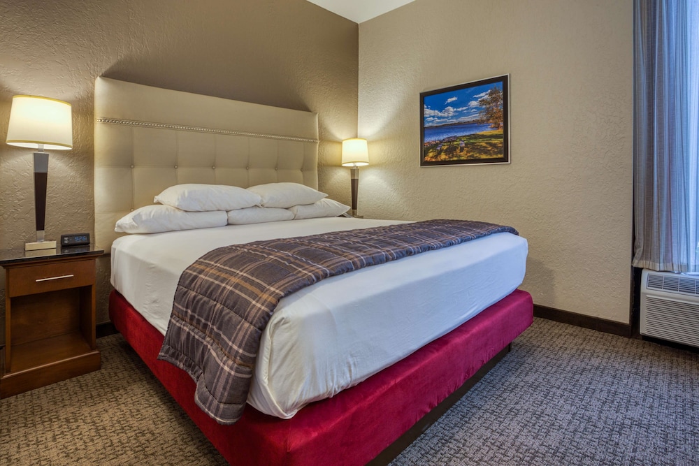 Drury Inn and Suites St Louis Fairview Heights 13/50