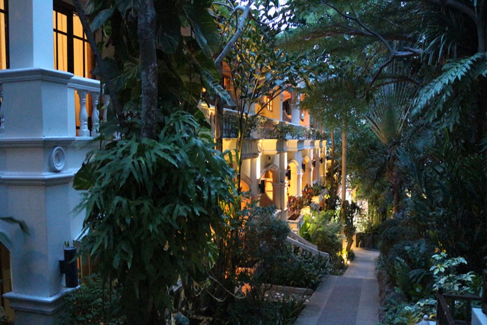 Ban S Diving Resort 43/45